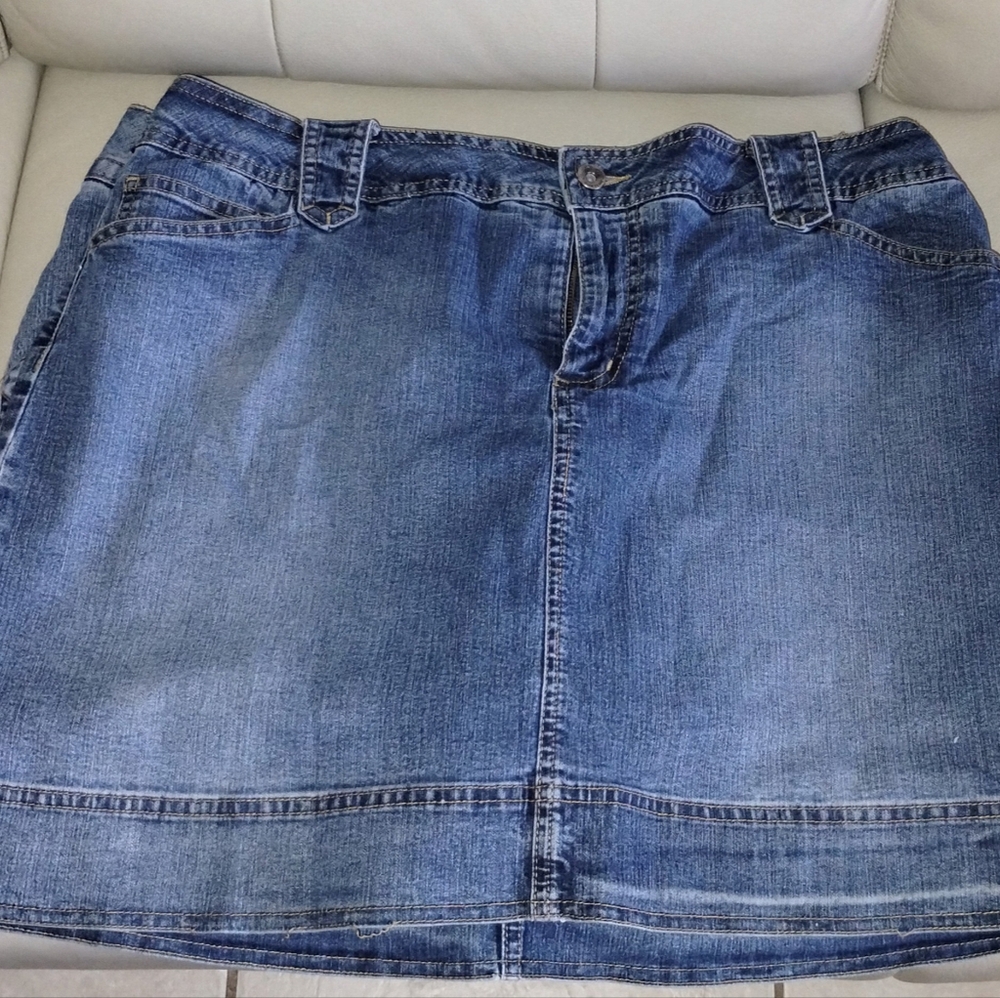 St John's Bay Jean Skort 16w #1